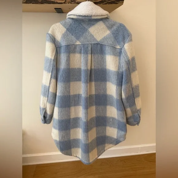 Koolaburra by UGG Blue and White Plaid Jacket - Picture 5 of 7